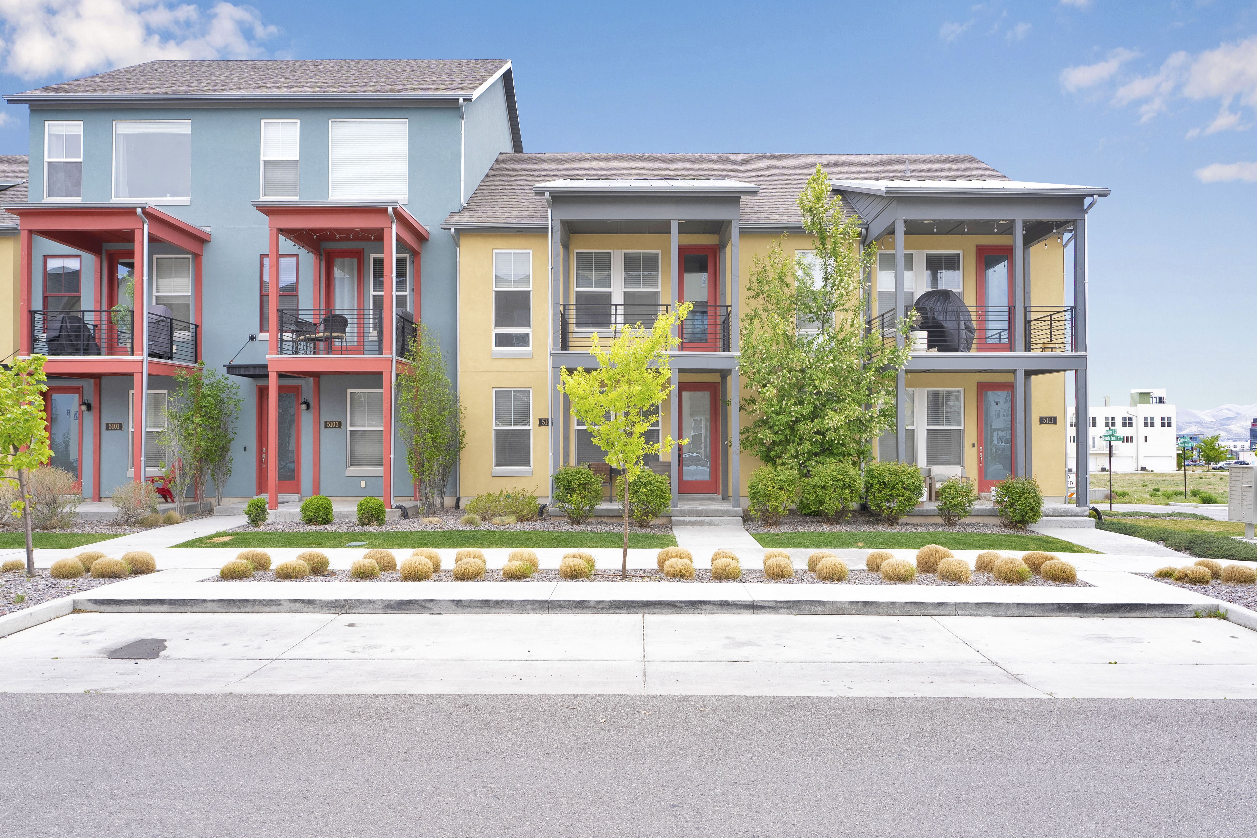 South Jordan Townhome: 5107 W Rambutan Way