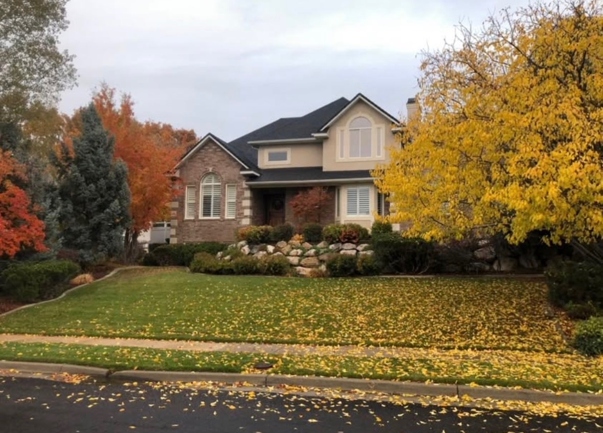 Layton House: 51 S 2050 E