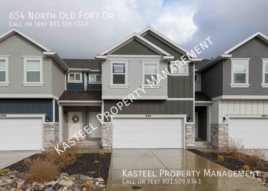 Spanish Fork Townhome: 654 N Old Fort Dr