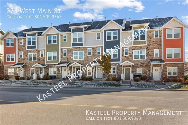 Santaquin Townhome: 373 W Main St