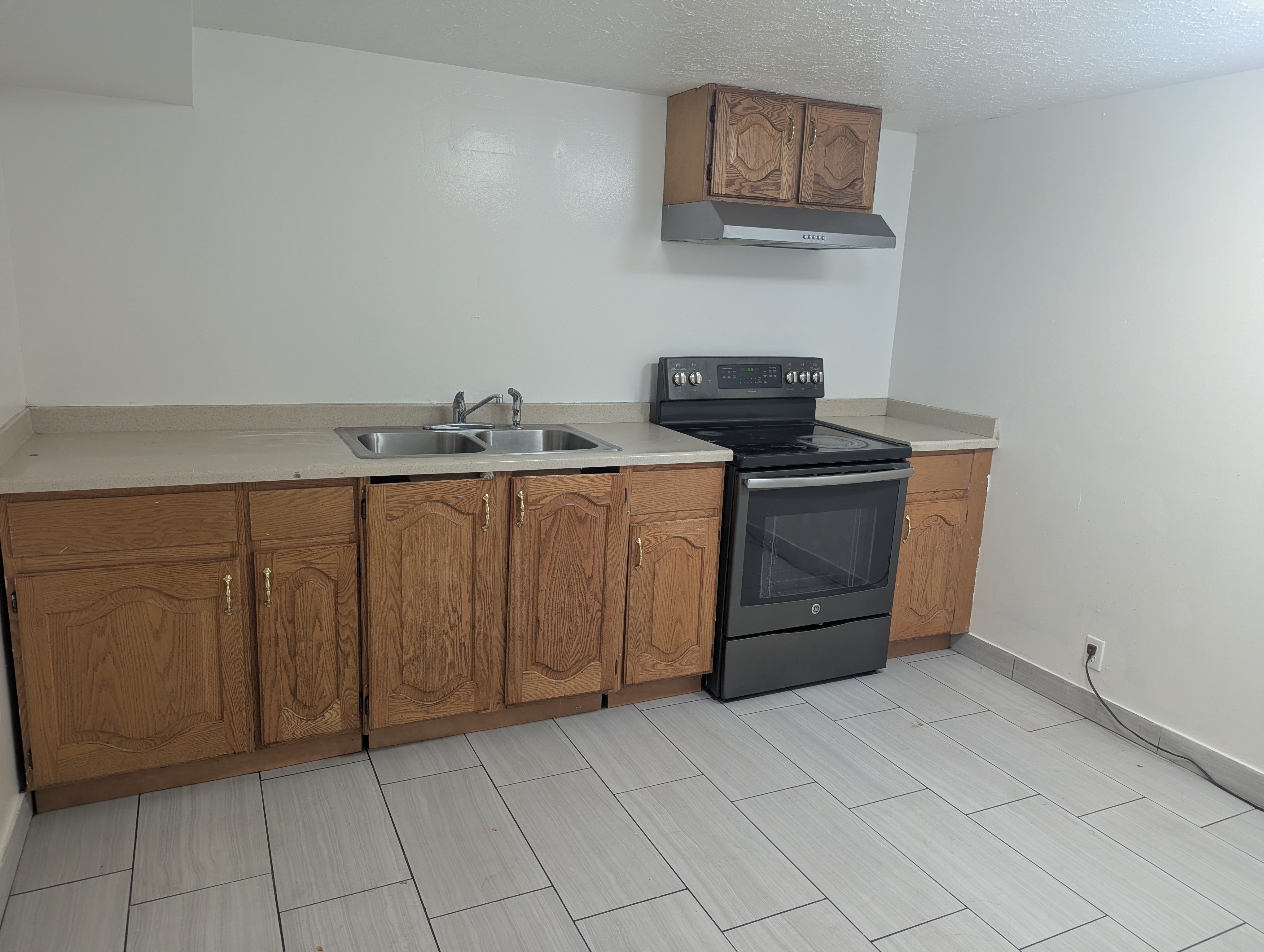 Salt Lake City In-Law/Basement: 2122 W 5400 S