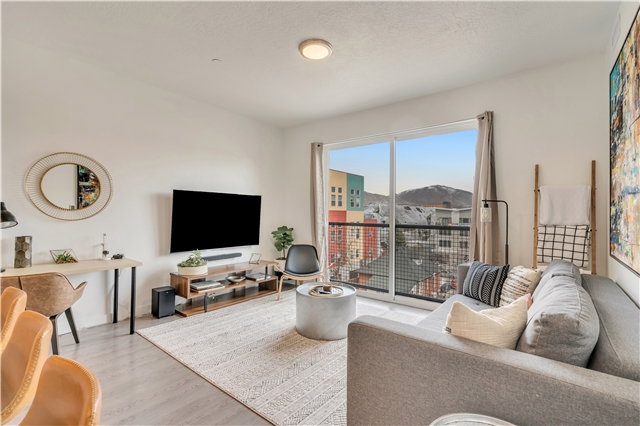 Salt Lake City Apartment: 945 S 300 W