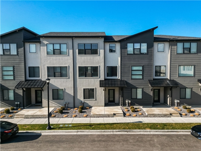 American Fork Townhome: 539 S 1080 W