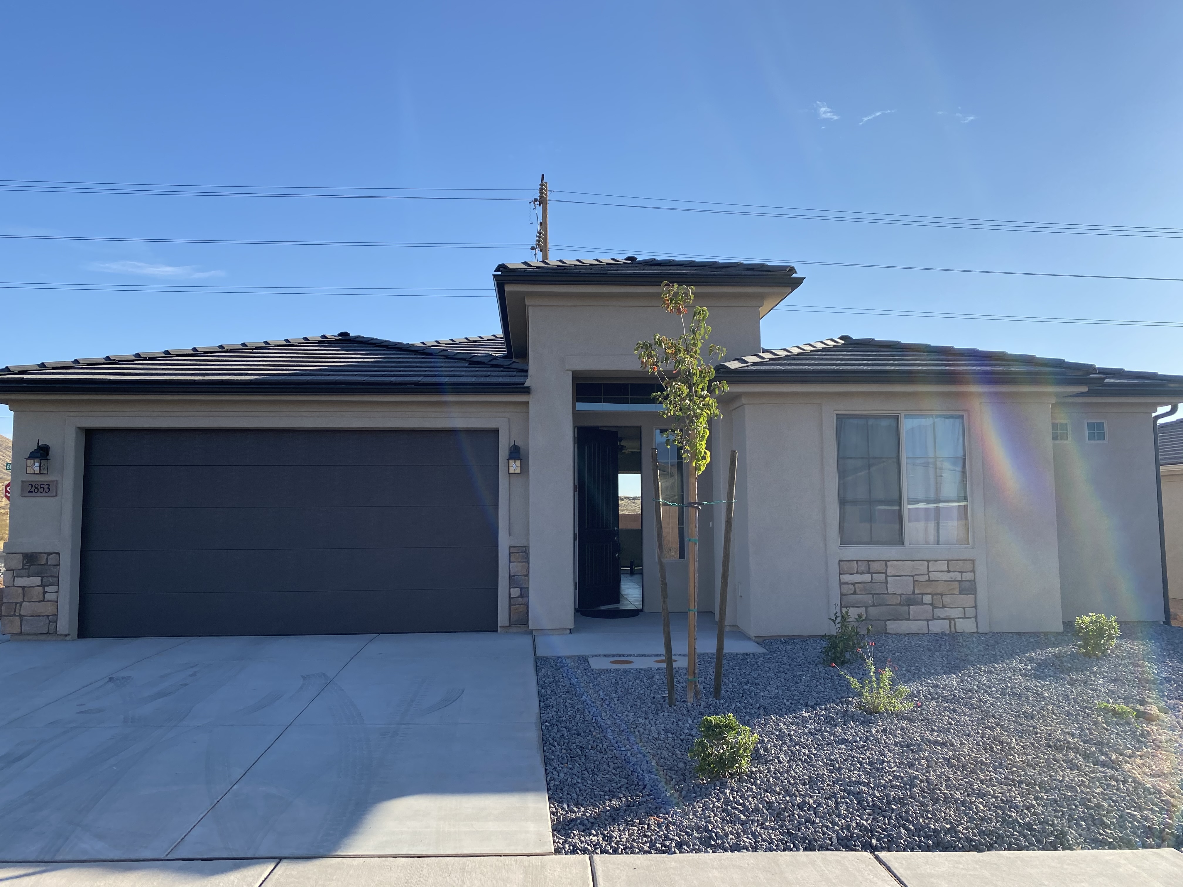 Hurricane House: 2853 W 625 N