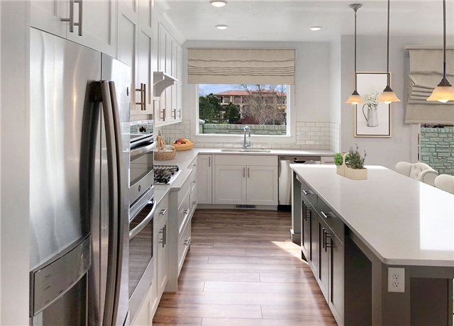 Highland Townhome: 10898 N Slate Ln