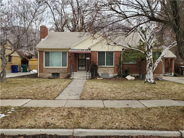 Ogden House: 3064 Hawthorne Ave