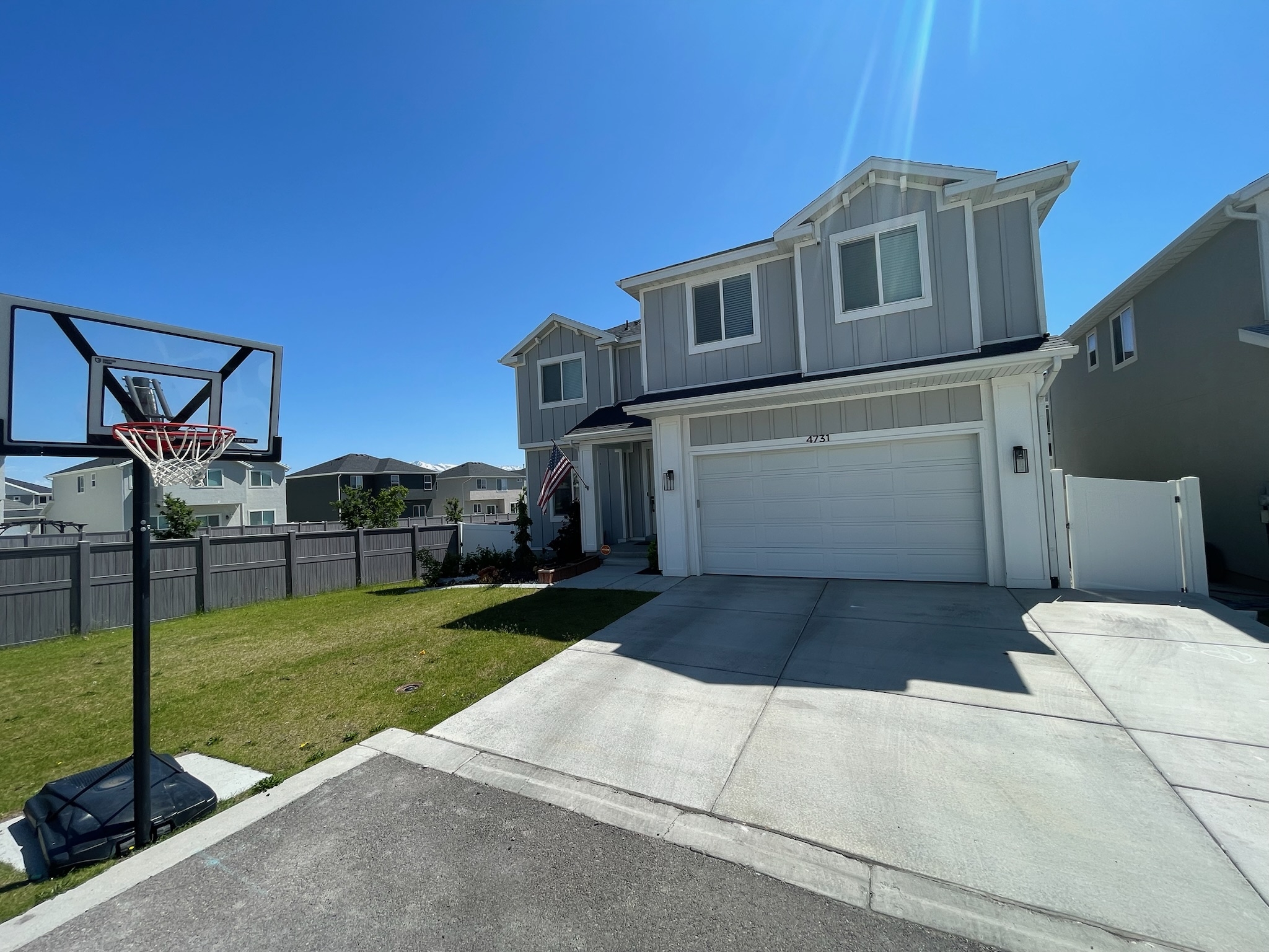 Eagle Mountain House: 4731 E Breezy Patch Rd