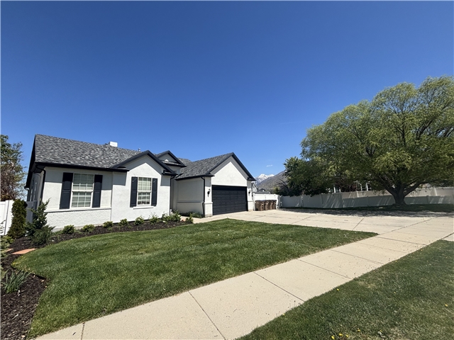 Draper House: 859 E Molasses Mill Dr