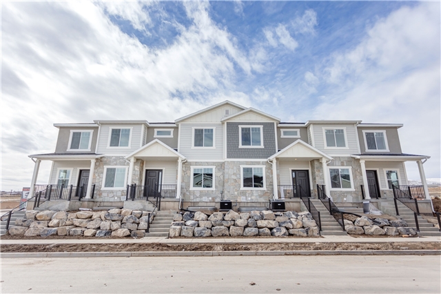 Lehi Townhome: 2628 N Cormac Pl