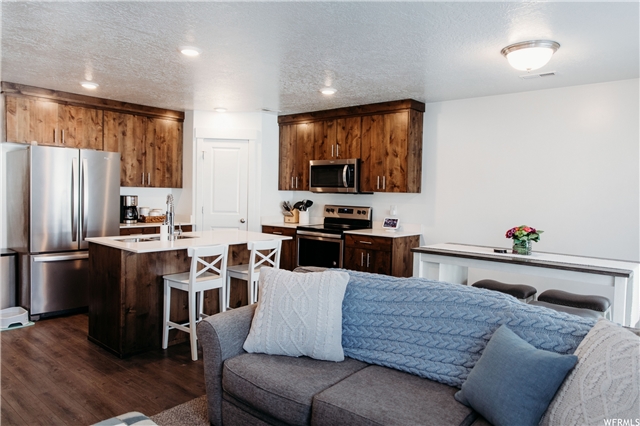 Ogden Townhome: 316 E 1850 N