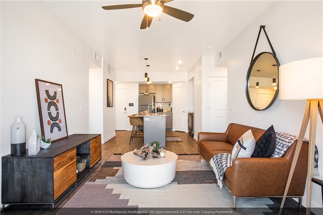 Farmington Apartment: 590 Station Parkway