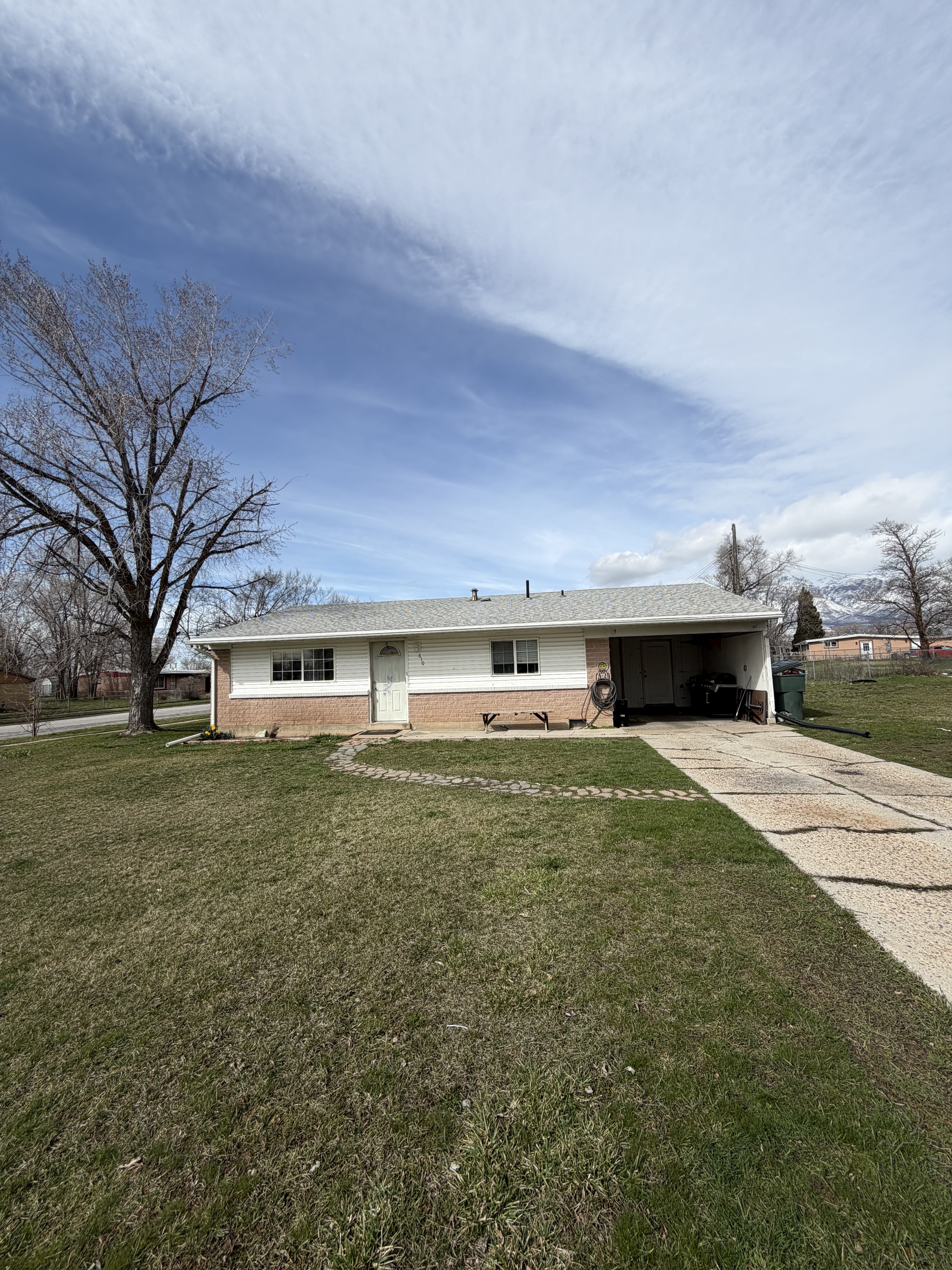 Ogden House: 610 E 900 N