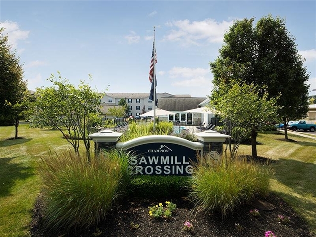 Columbus Apartment: 6700 Allister Way