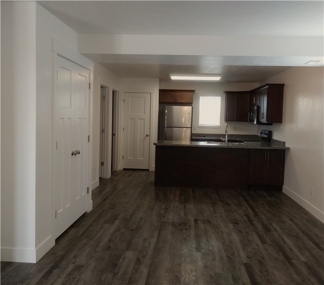 Franklin Multiplex: 93 E 200 S