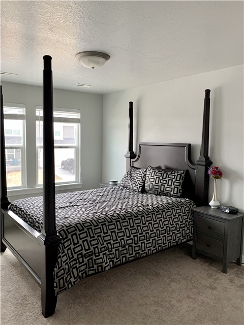 Herriman Single Room: 4512 W Breezy Meadow Dr