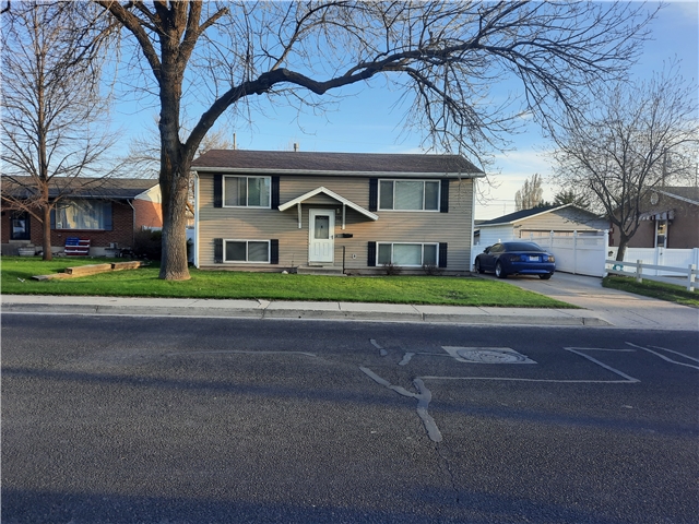 Logan Single Room: 560 W 600 N