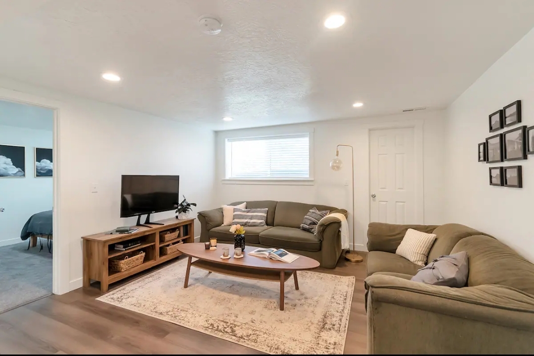 Payson In-Law/Basement: 345 N 700 E