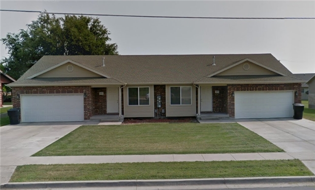 Syracuse House: 1877 W 2700 S