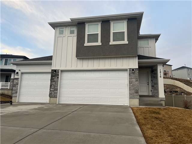 Santaquin House: 1816 S Freestone Blvd