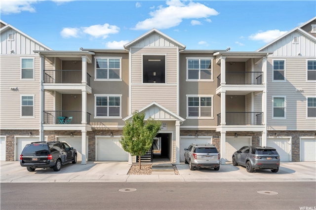 Vineyard Condo: 72 W Seasons Dr