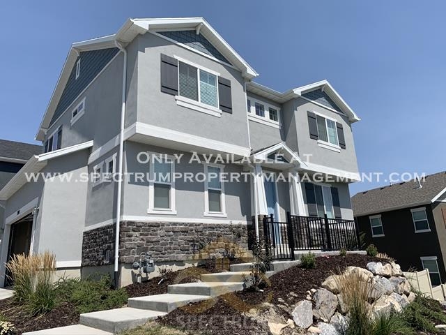 Saratoga Springs House: 2971 S Willow Creek Dr