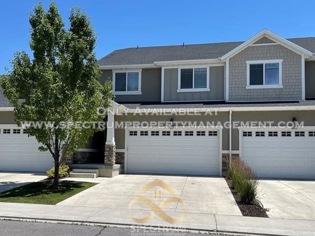 Vineyard House: 917 S 2040 W