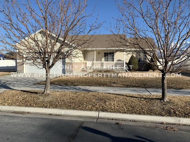 Provo House: 2618 W 430 N