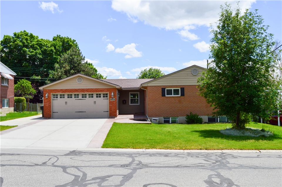2225 E Stillman Ln Salt Lake City Ut 84109 Realtor Com