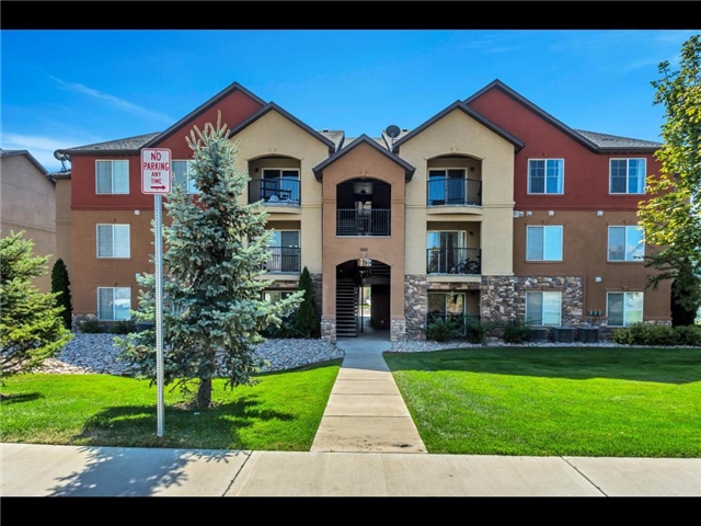 Pleasant Grove Condo: 986 W 270 S
