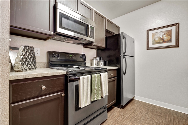 San Ramon Apartment: 309 Springfield Dr