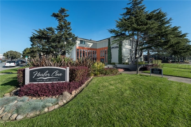 Foster City Apartment: 900 E Hillsdale Blvd
