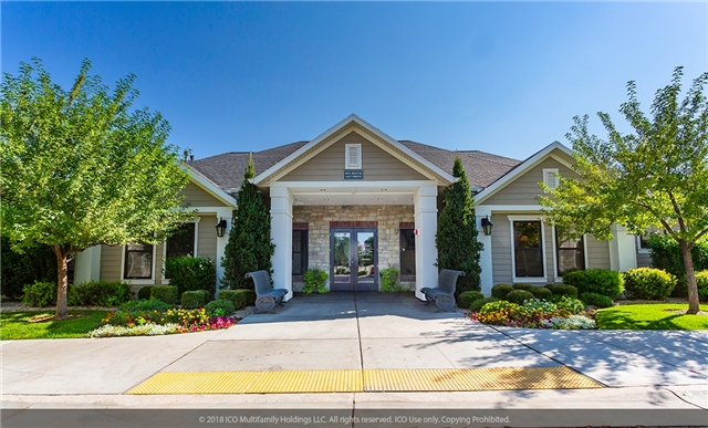 Kaysville Townhome: 893 S Lily Dr