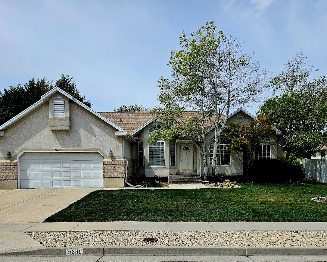 Salt Lake City Single Room: 5260 S Carpenter Cv