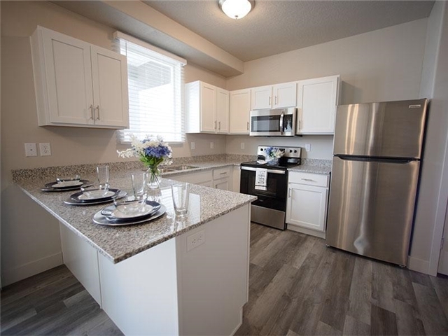 Tooele Apartment: 640 S 1050 W