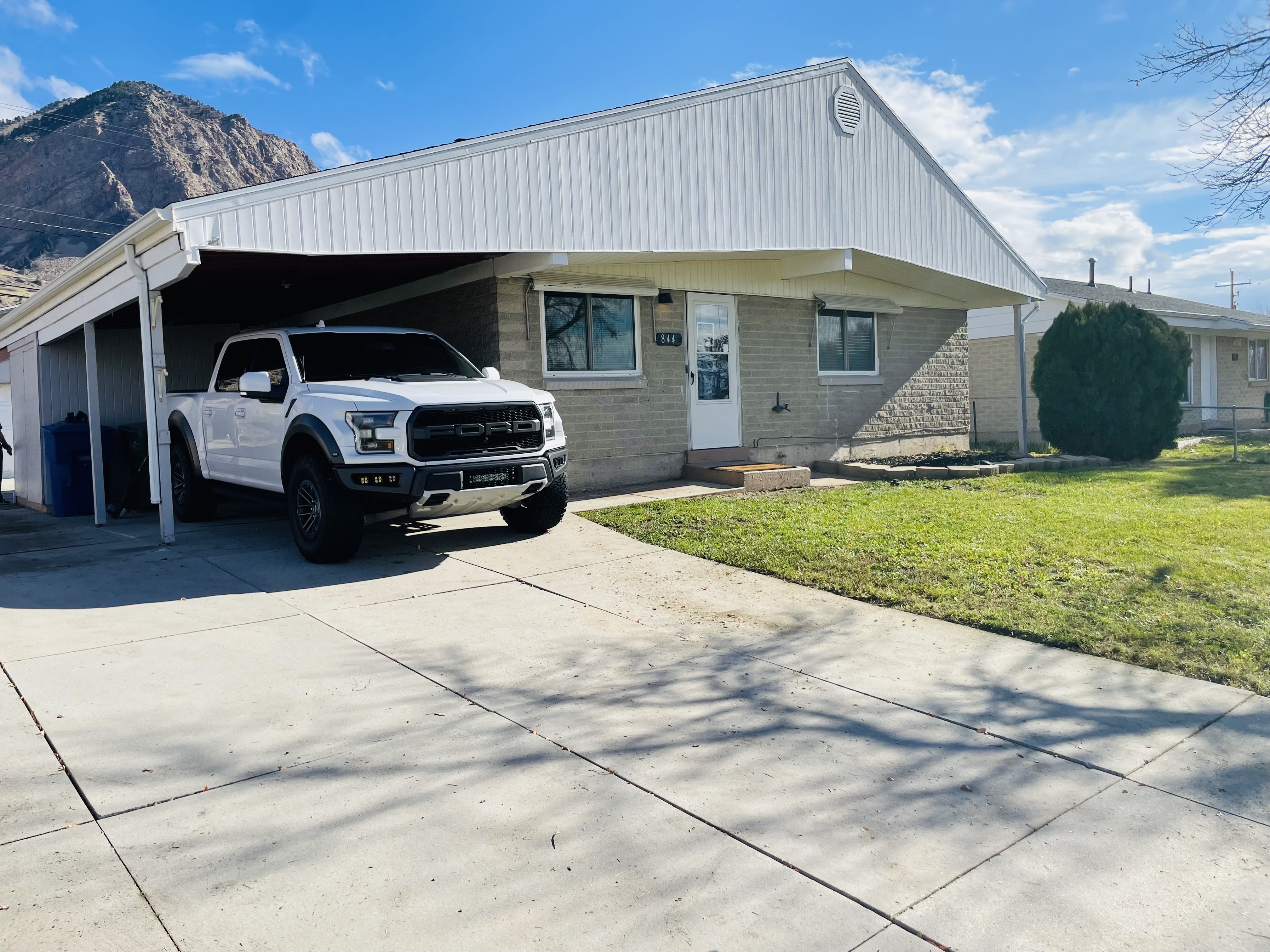 Ogden House: 844 N Liberty Ave