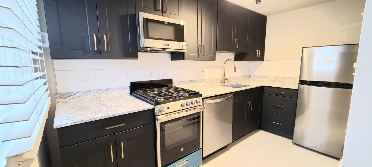 Bigelow Chapman Apartment for rent at 225 S 400 E, Salt Lake City, UT