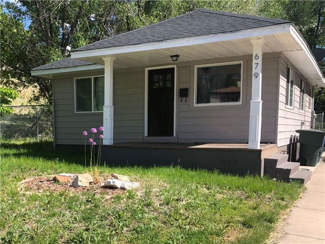 Ogden House: 679 Patterson St