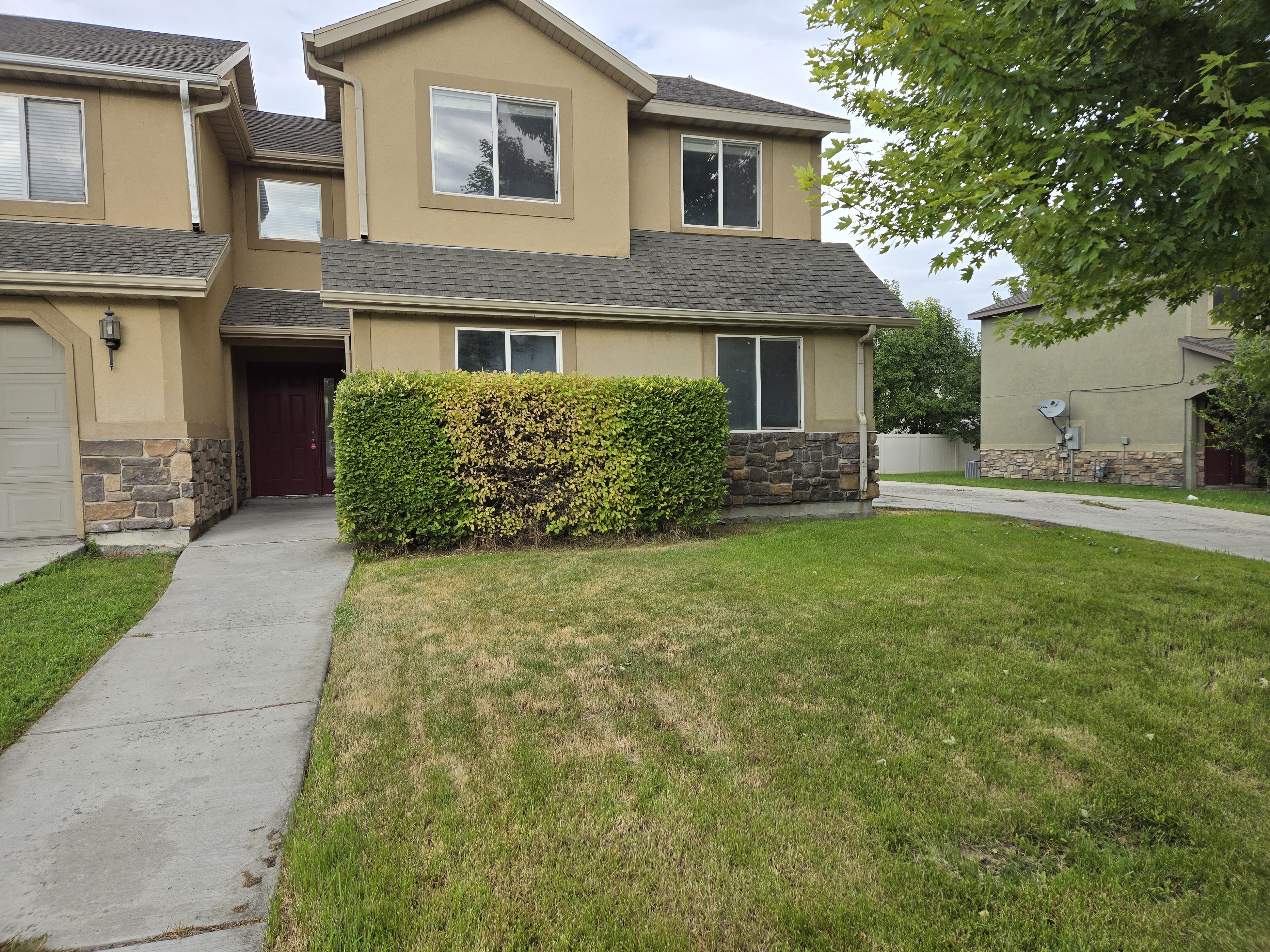 Springville Townhome: 192 S 1100 W
