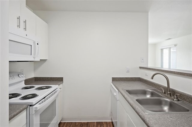 Boise Apartment: 7865 W Ustick Rd