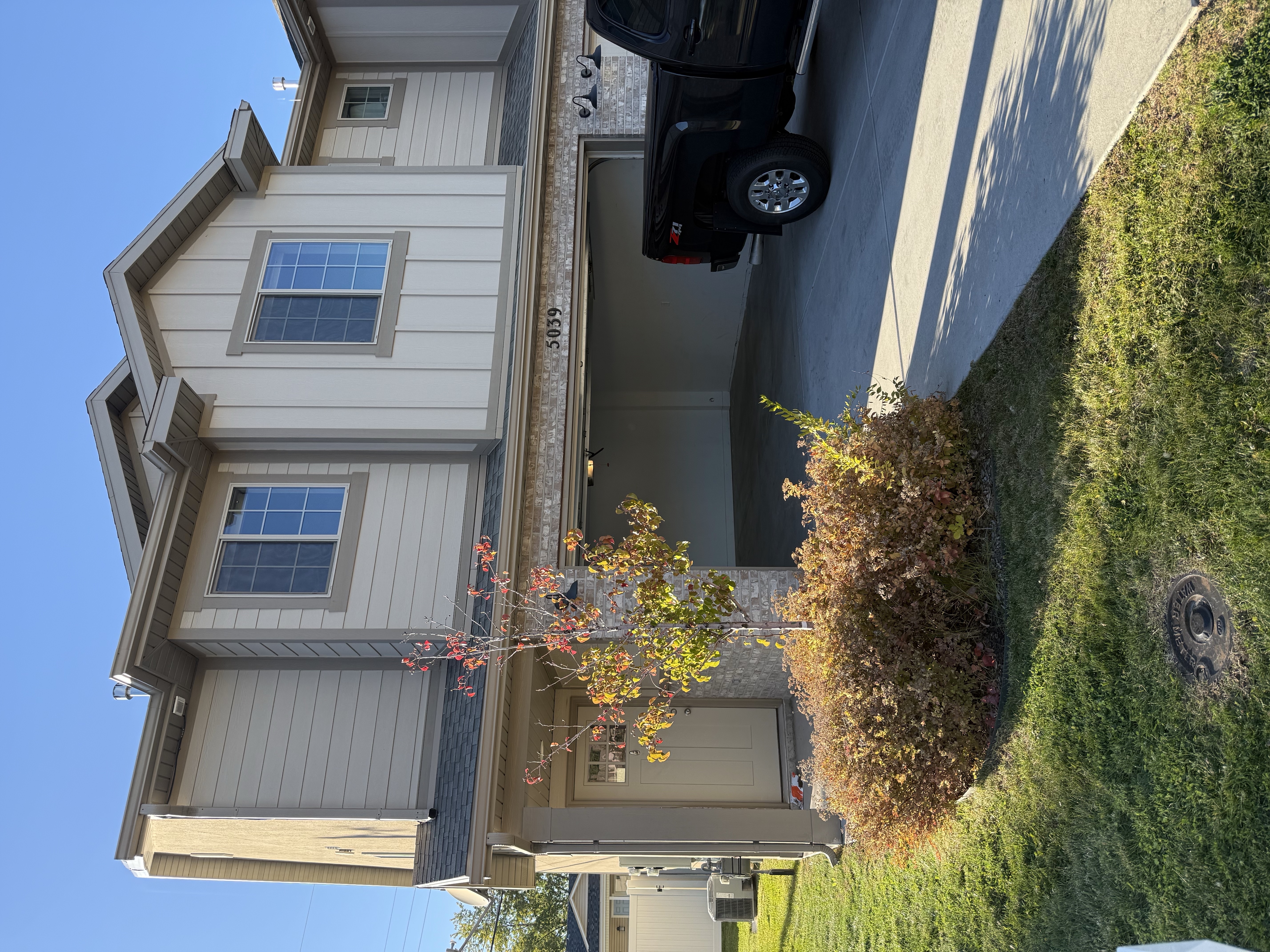 Ogden Townhome: 5039 S 185 E