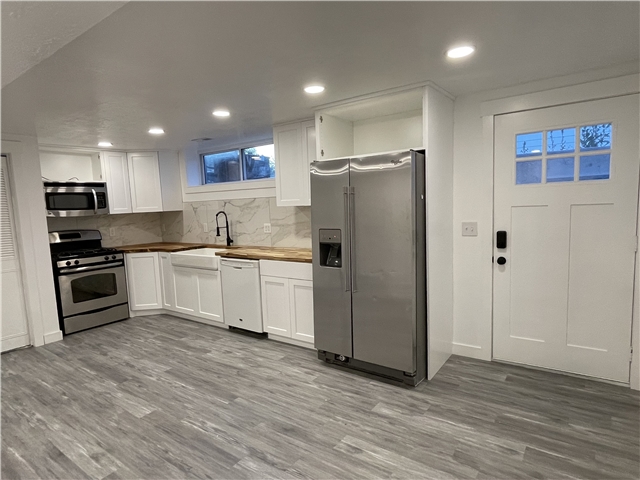 Salt Lake City House: 1376 W 4505 S