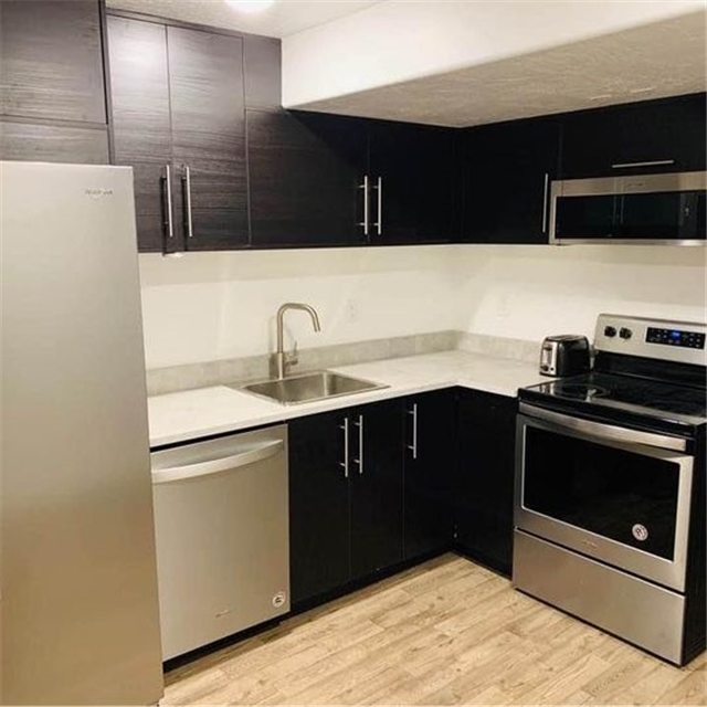 Eagle Mountain In-Law/Basement: 4963 E Silver Ridge Rd