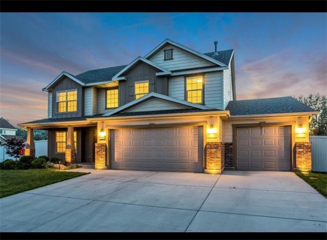 Lehi House: 1880 S Weeping Willow Way
