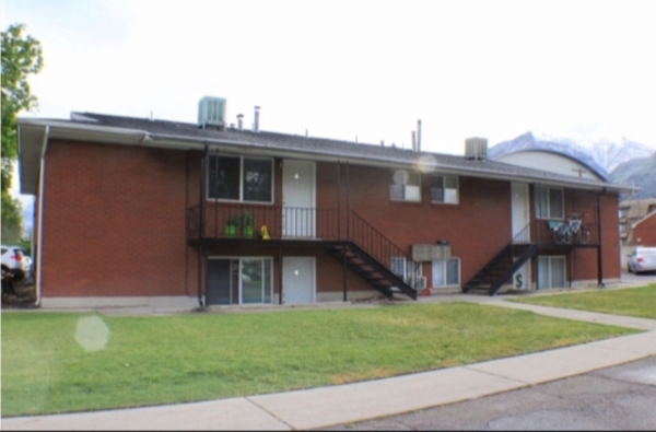 Provo Apartment: 25 E 900 N