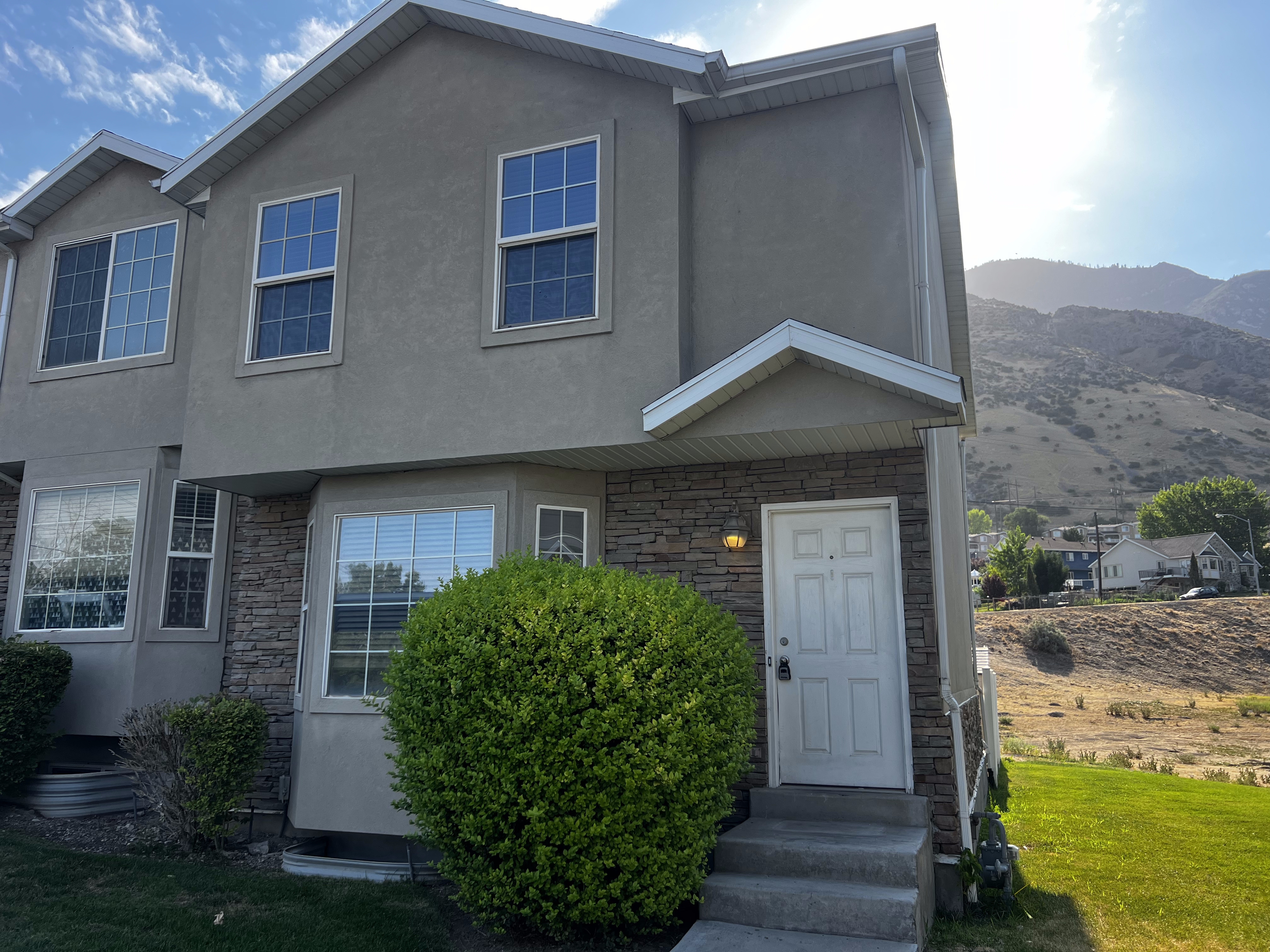 Provo Townhome: 1355 S 1590 E