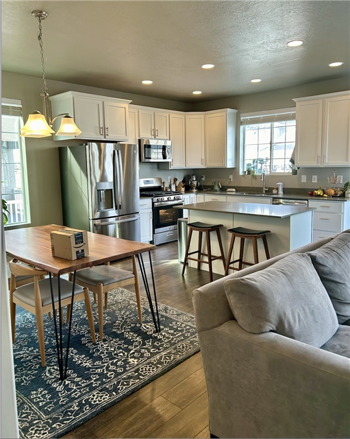 Lehi House: 932 W 2840 N