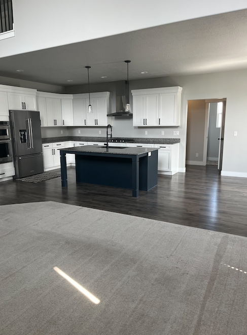 Eagle Mountain House: 4684 N Grandview Peak Dr