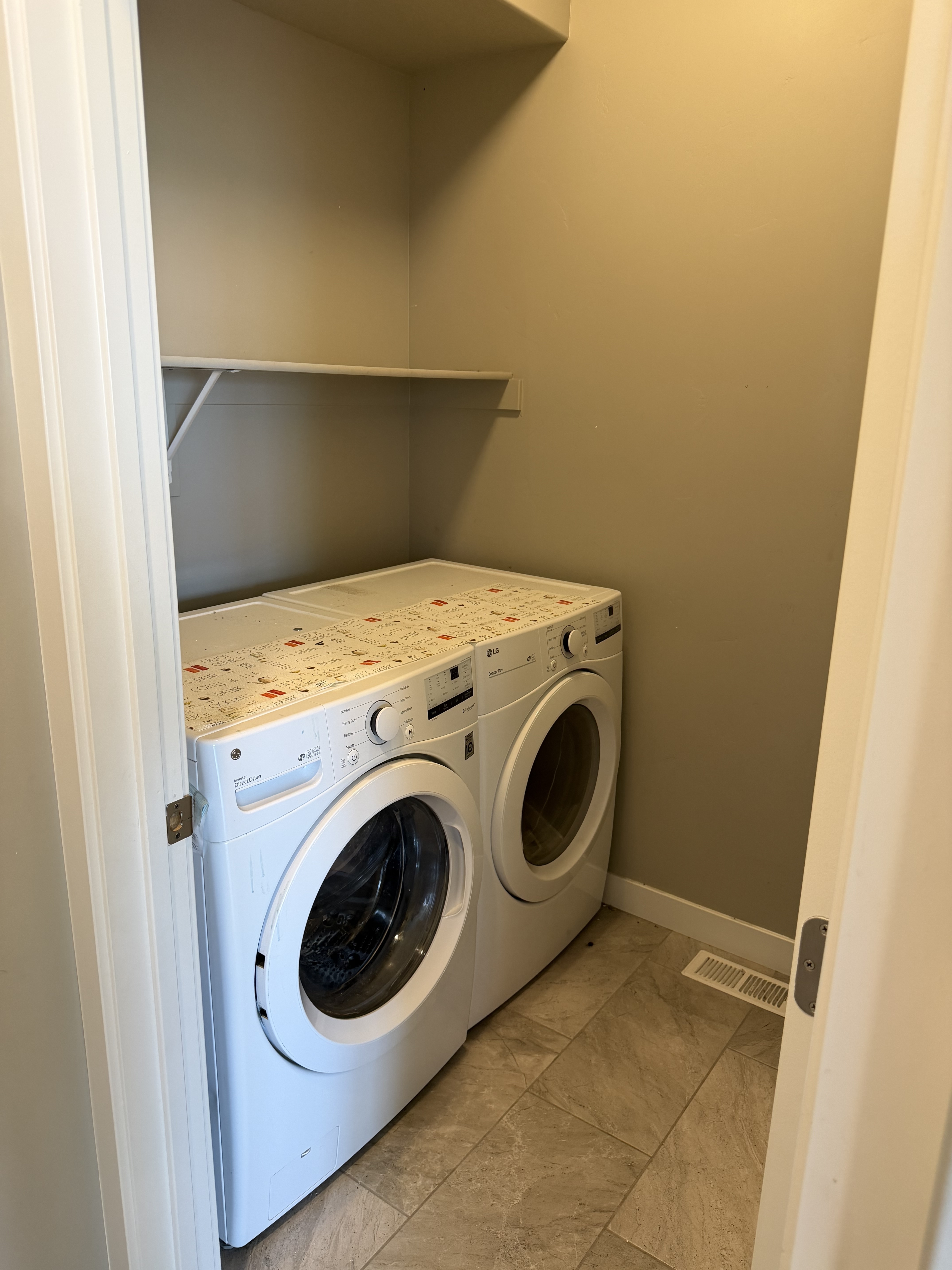 Lehi House: 952 W 2840 N