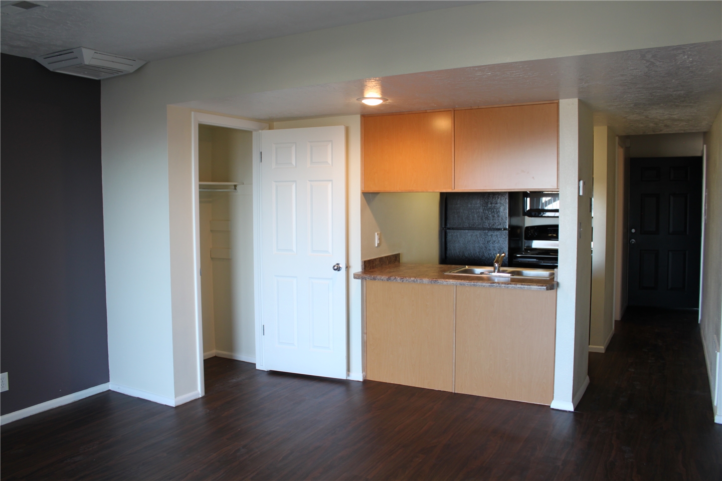 Apartment For Rent At 1200 Terrace Dr Provo Ut 84604 Lookout 1 Bedroom Ready Now Look N Lease For 600 Off