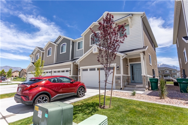 Vineyard Single Room: 687 S 1840 W